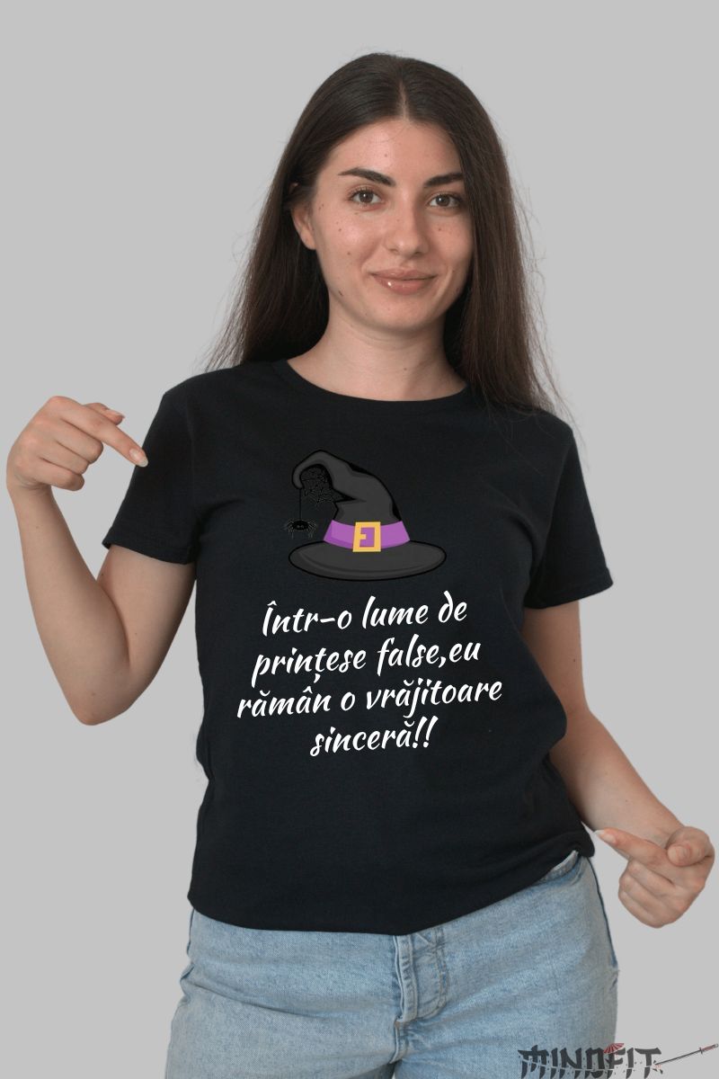 Tricou cu Mesaj Amuzant "Vrajitoarea Sincera" dama negru fata