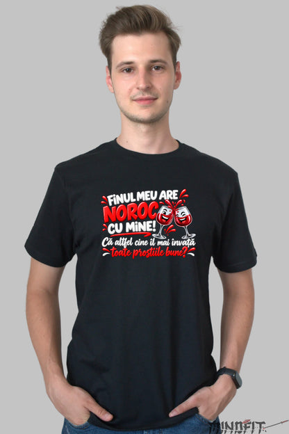 Tricou Amuzant - Finul Meu Are Noroc Cu Mine barbat negru
